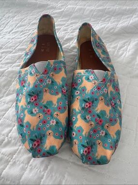 Teal Floral Canvas Slip-On Shoes with Yellow Dog Print